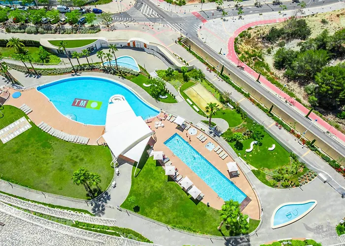 Sunset Waves 18-35 Poniente Beach Resort